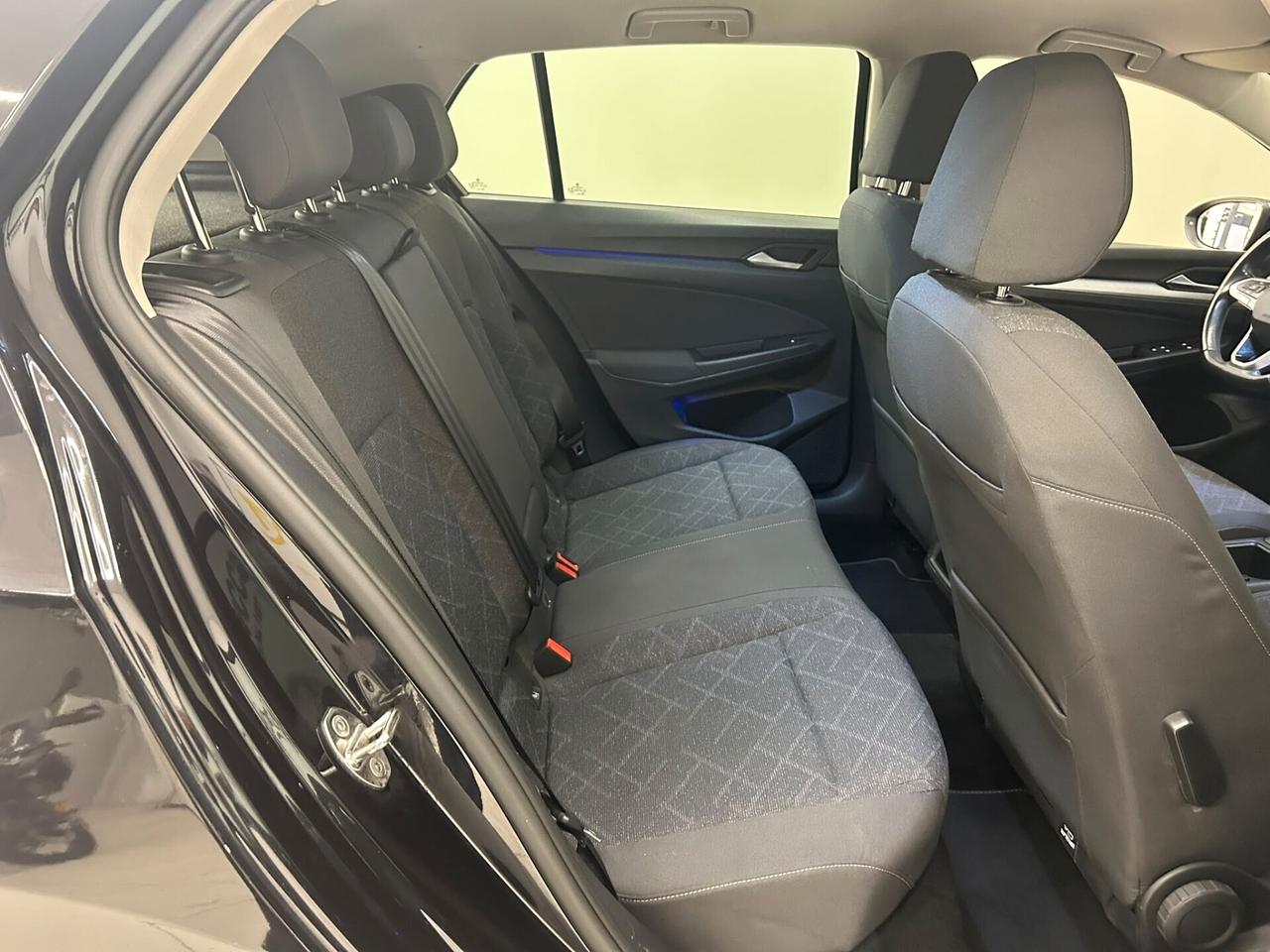 Volkswagen Golf 1.0 eTSI EVO DSG Life