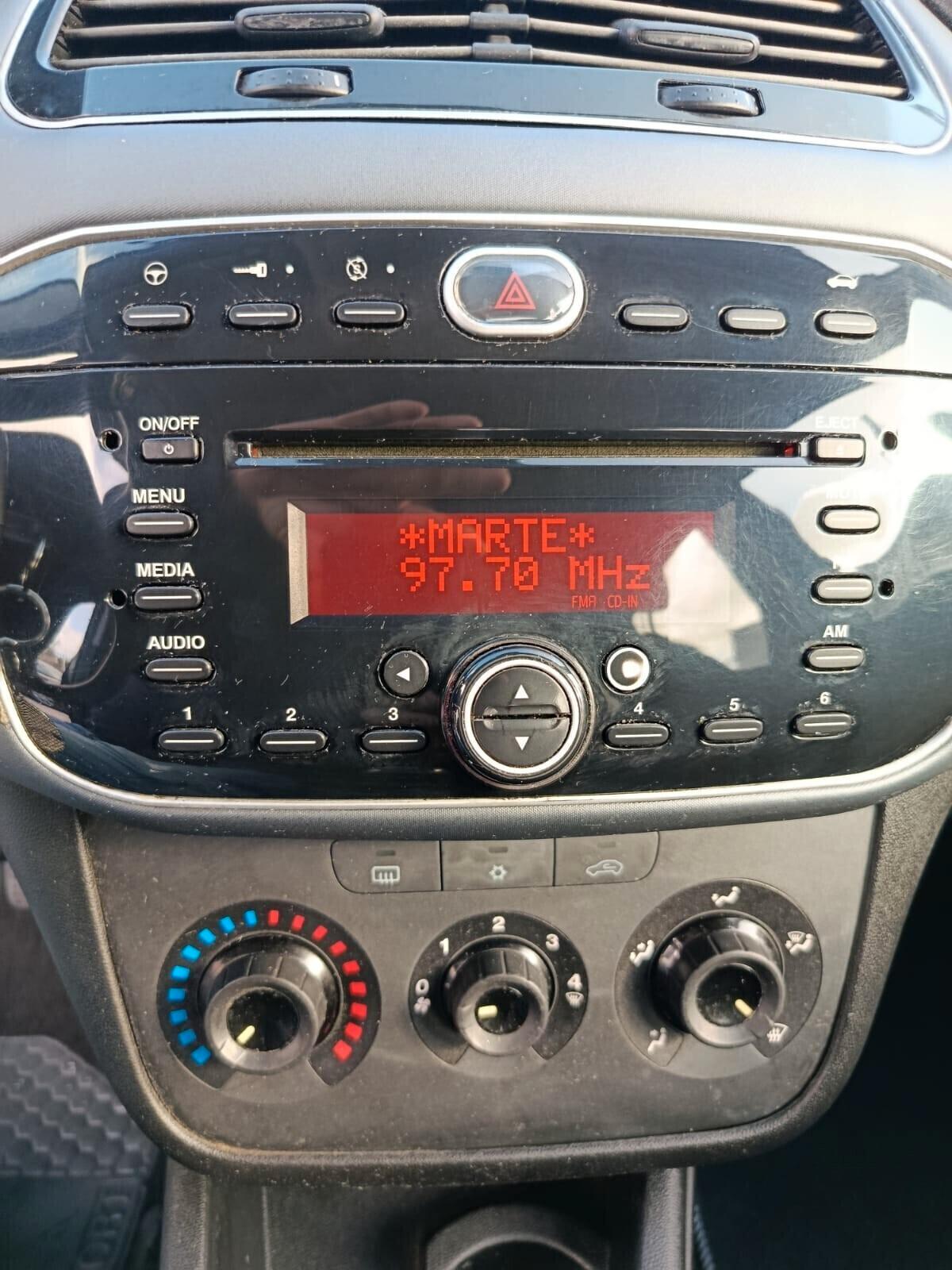 Fiat Punto 1.4 8v 77cv GPL Rinnovato-2011