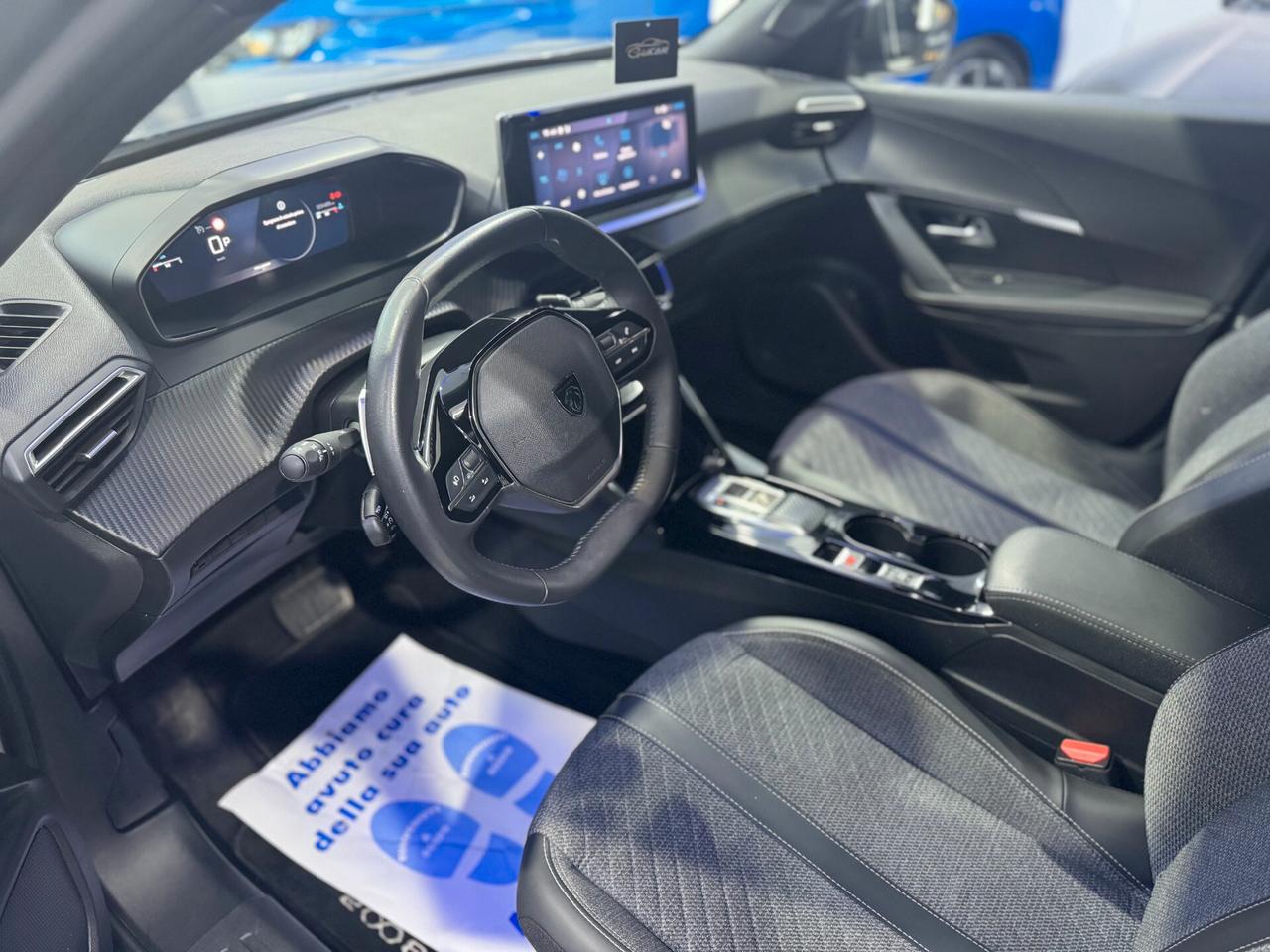 Peugeot 2008 BlueHDi 130 S&S EAT8 Allure