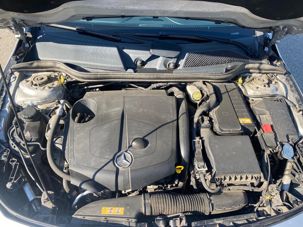 Mercedes-Benz CLA 200 D Premium #7586