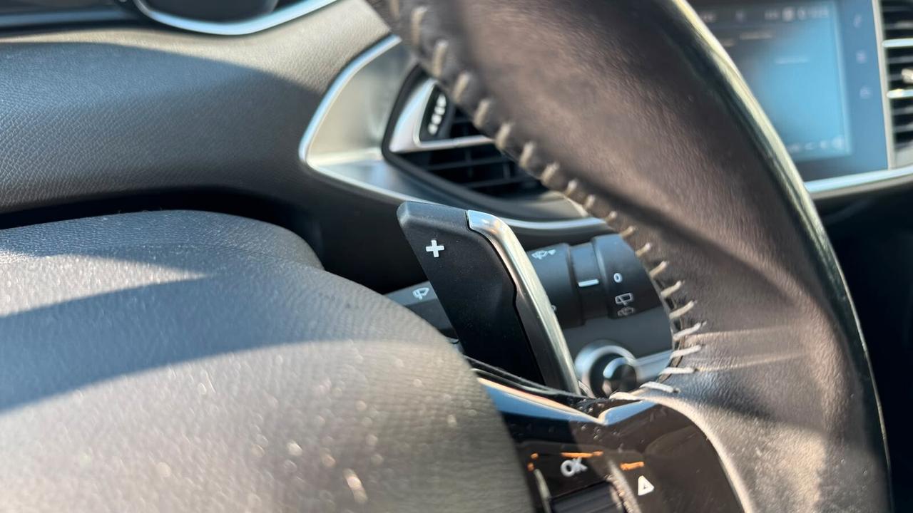Peugeot 308 BlueHDi 130 S&S EAT8 GT Line