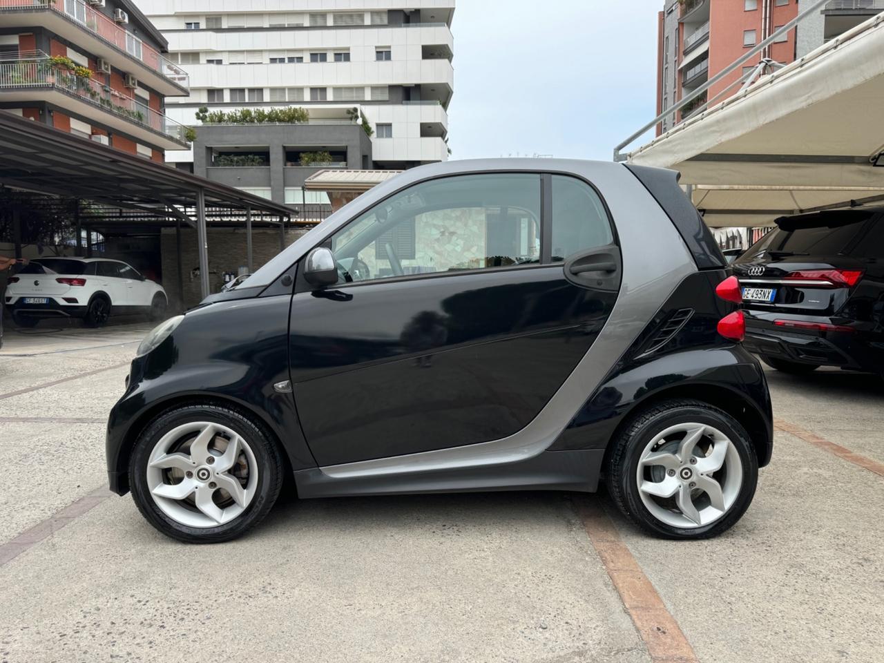 Smart ForTwo 1000 45 kW MHD coupé pure