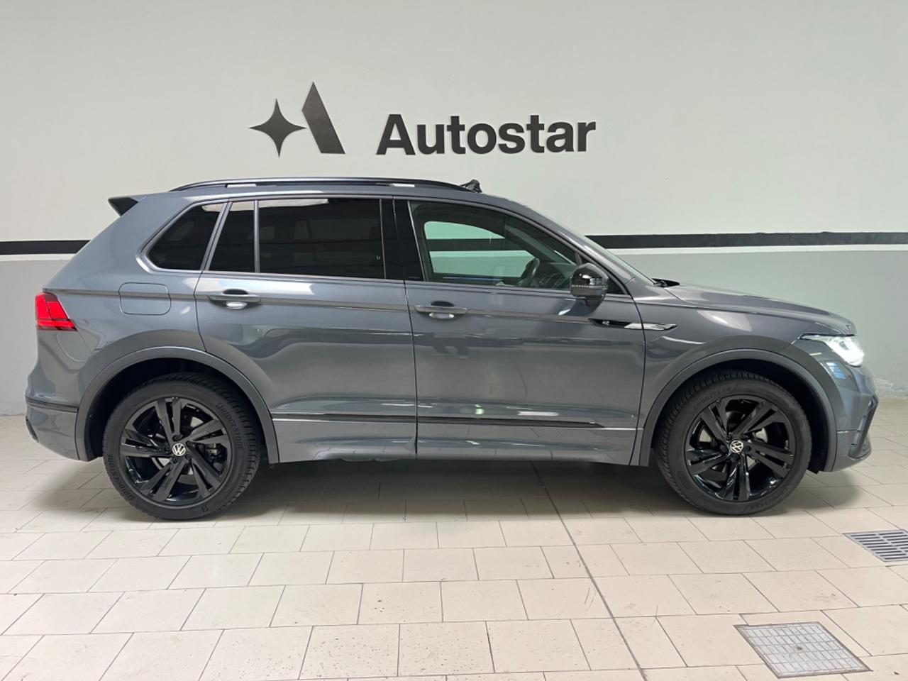 Volkswagen Tiguan 2.0 DSG R-Line *tetto panoramico