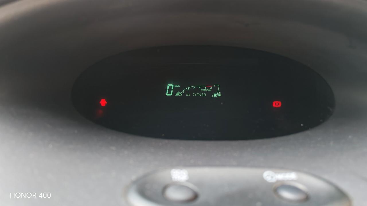 Toyota Yaris 1.4 tdi D-4D cat 3 porte
