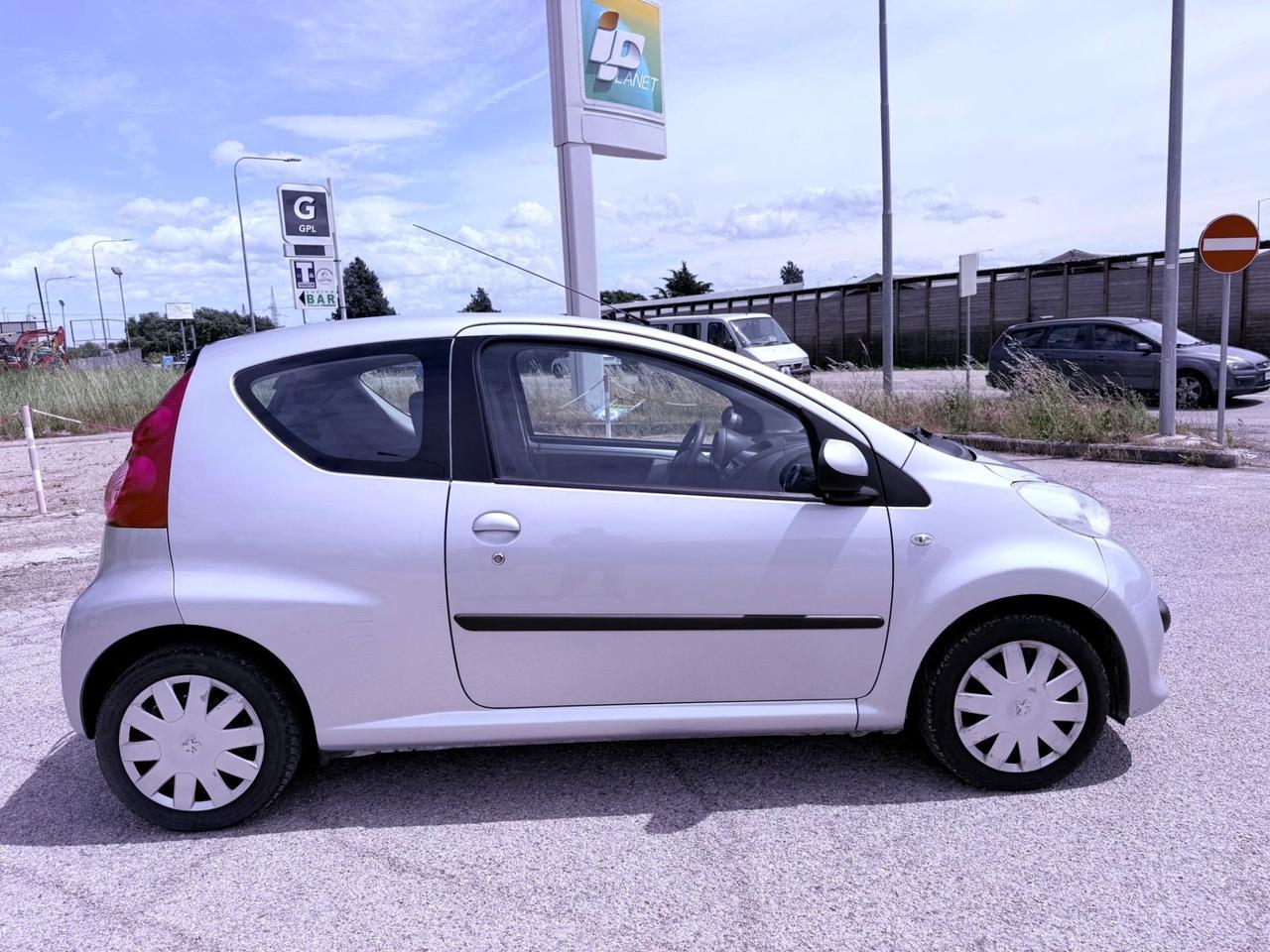 Peugeot 107 1.0 68CV 3p. Ok neopatentati