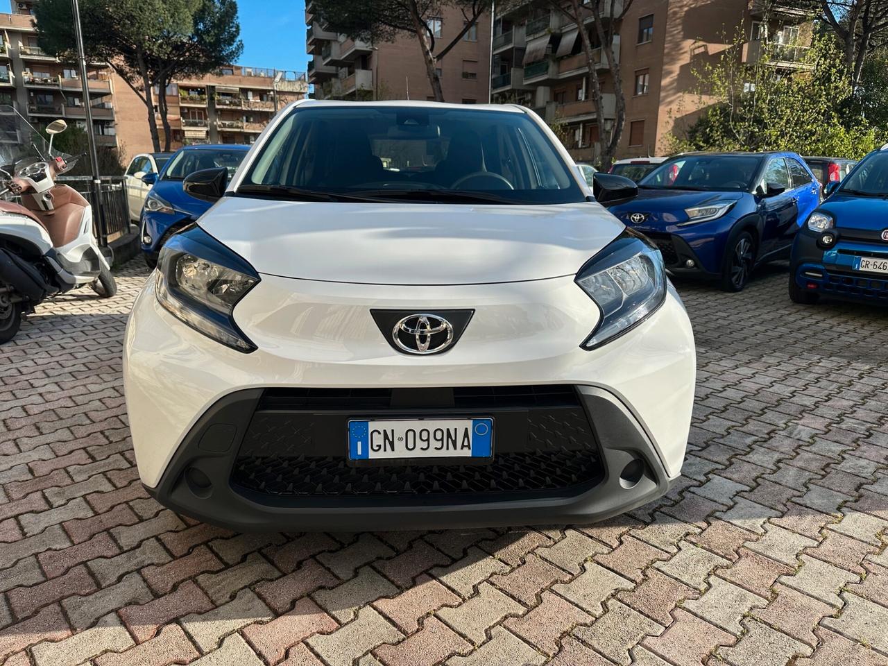 Toyota Aygo X C.AUT. 5 porte Active 04/23 KM.18586