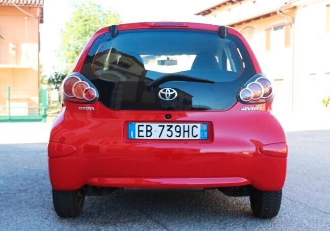 Toyota Aygo 1.0 VVT-i 5 porte Red Edition CLIMATIZZATA UNICA UTILIZZATRICE ESTETICA ESEMPLARE
