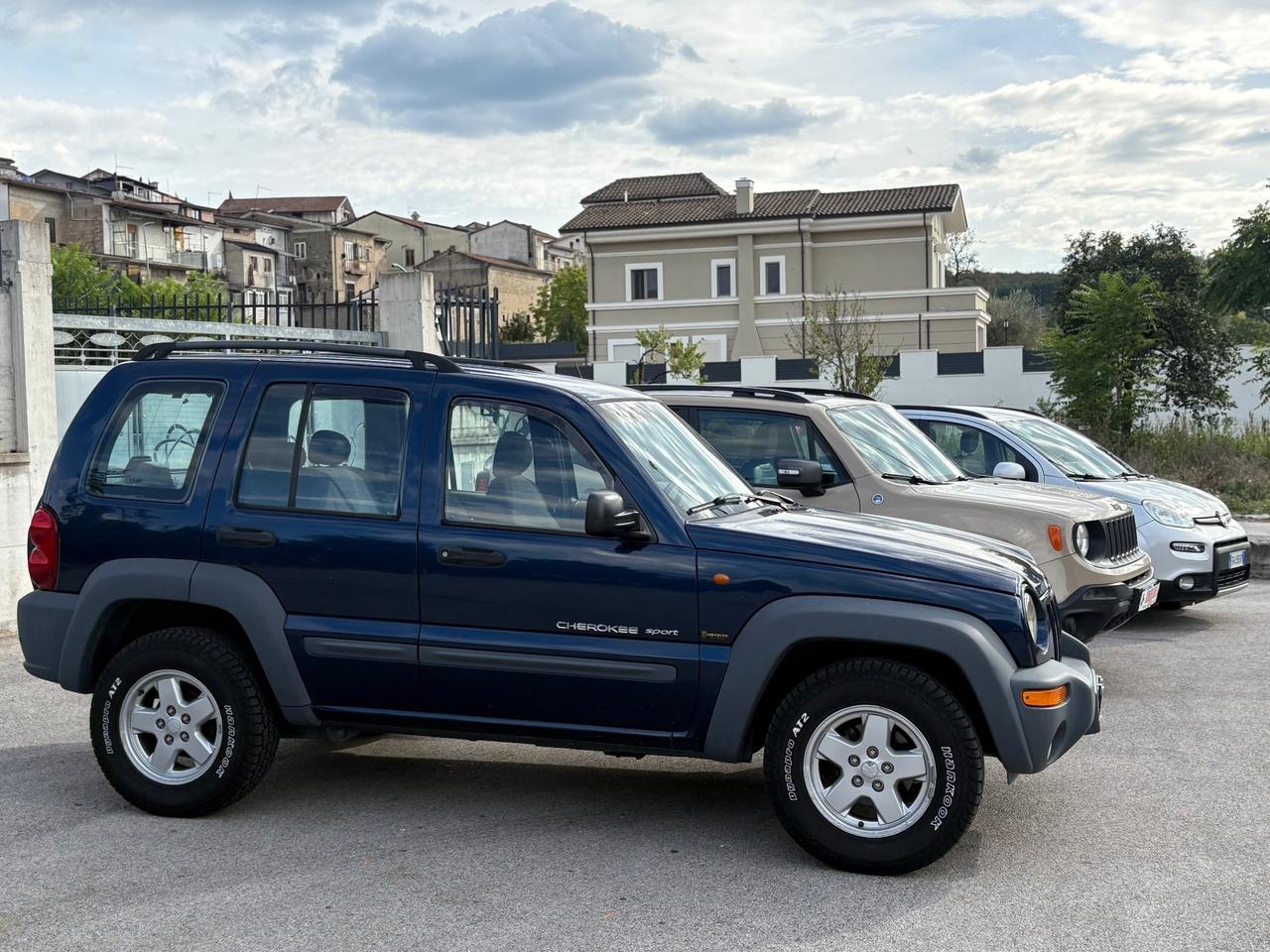 Jeep Cherokee SPORT 2.5 CRD AUTOCARRO 4 POSTI