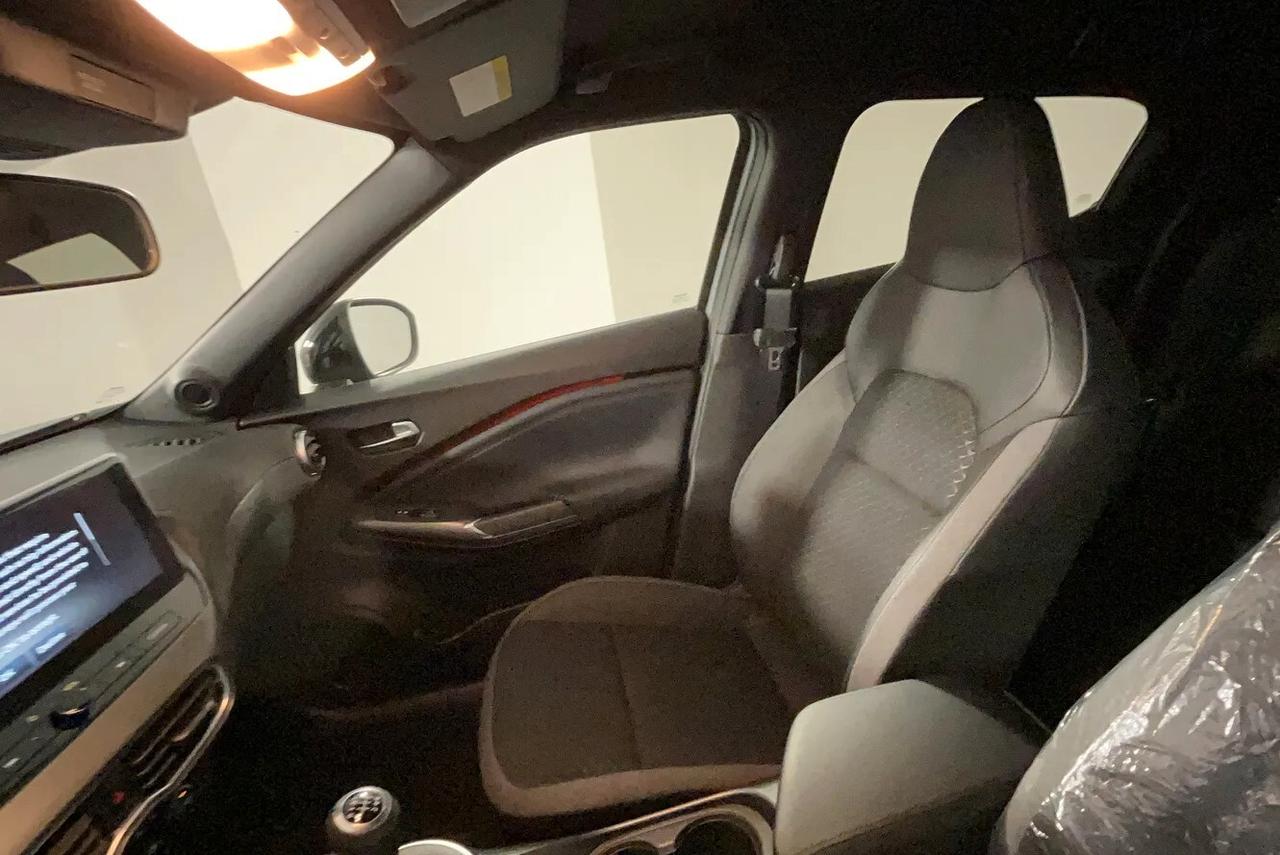 Nissan Juke 1.0 DIG-T 114 CV N-Connecta NUOVA