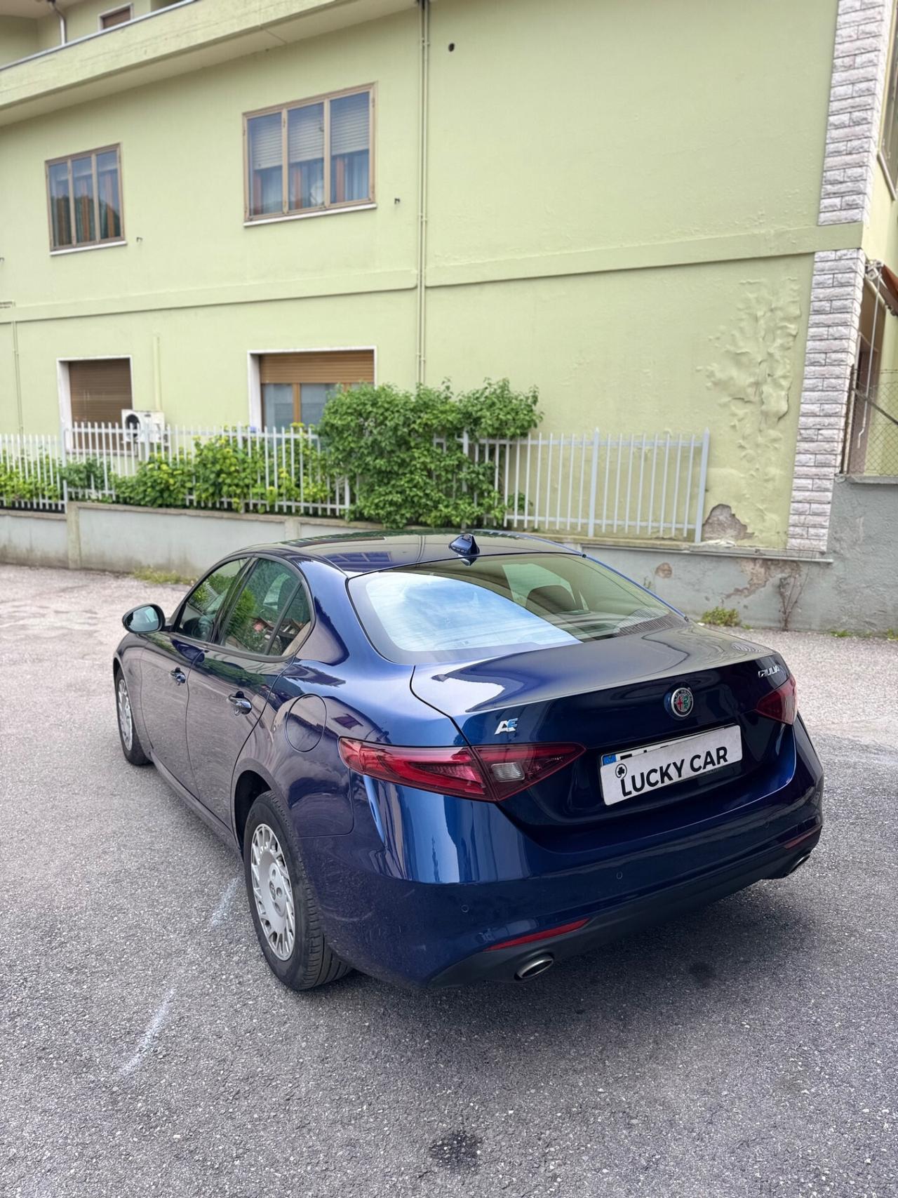 Alfa Romeo Giulia 2.2 Turbodiesel 180 CV Business Sport