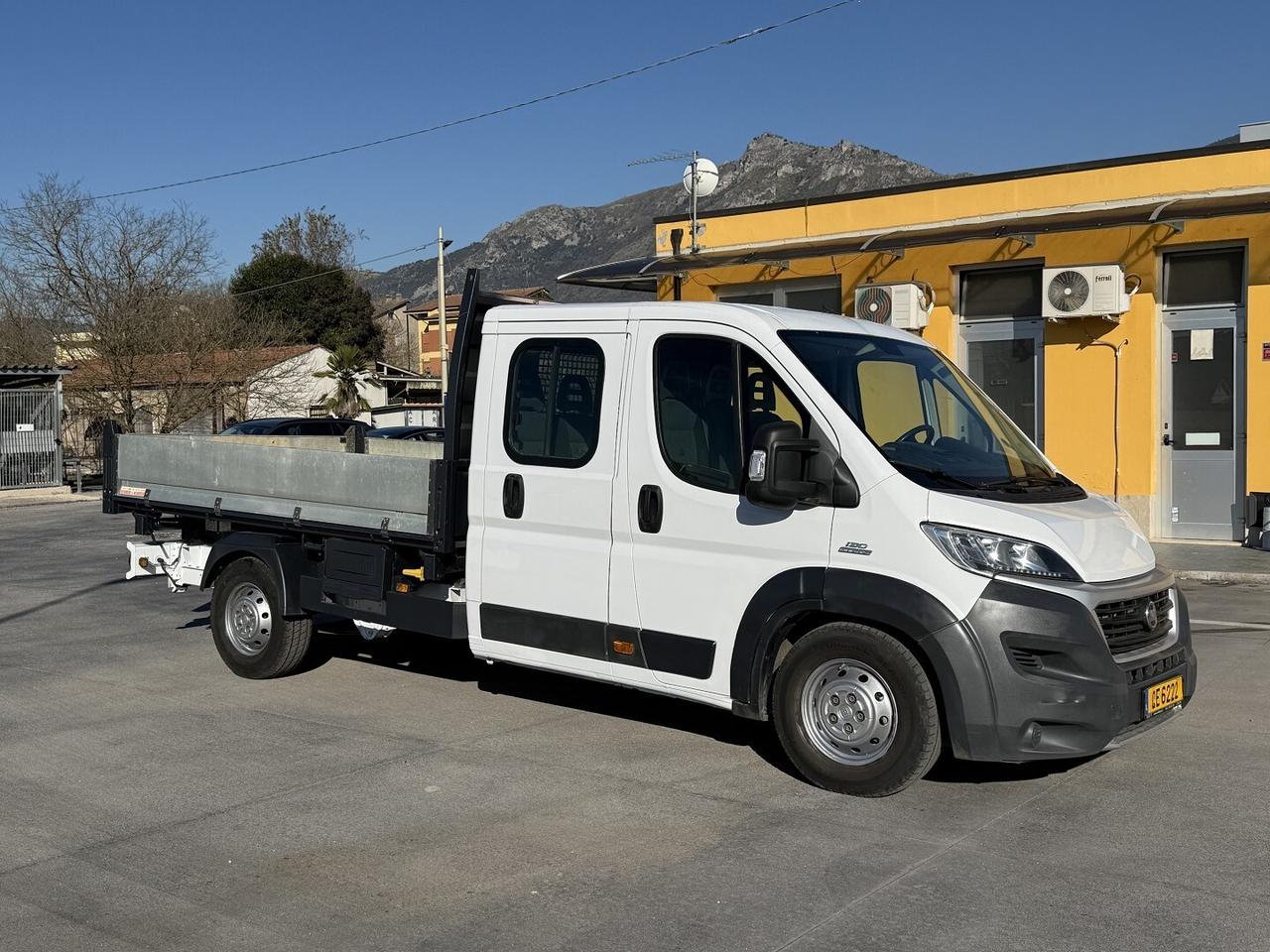 FIAT DUCATO RIBALTABILE NAVI CLIMA 6 POSTI