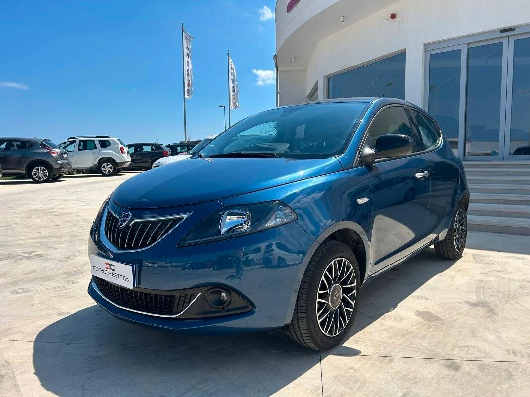 Lancia Ypsilon III 1.0 firefly hybrid Platino s&s 70cv