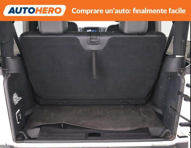 JEEP Wrangler 2.8 CRD DPF Sahara Auto