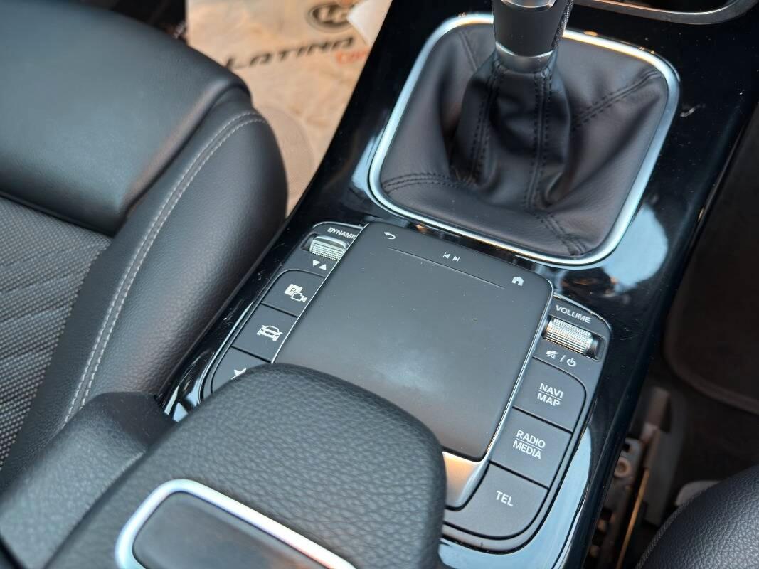 Mercedes Classe A 180 d Business Con TELECAMERA & NAVIGATORE