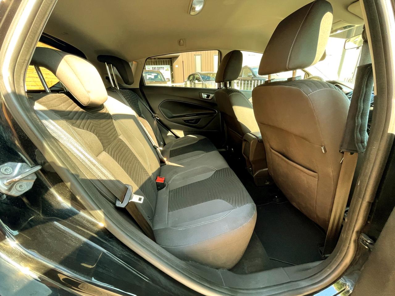 FORD FIESTA 1.5D-99000km-U.Prop-Titanium-2014