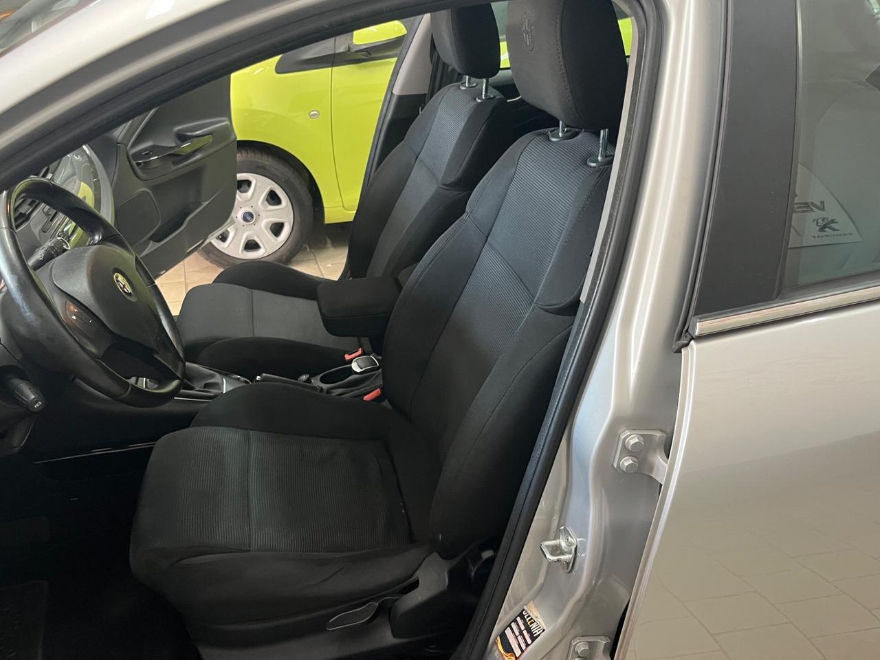Alfa Romeo Giulietta 1.6 JTDm-2 full optional 2013