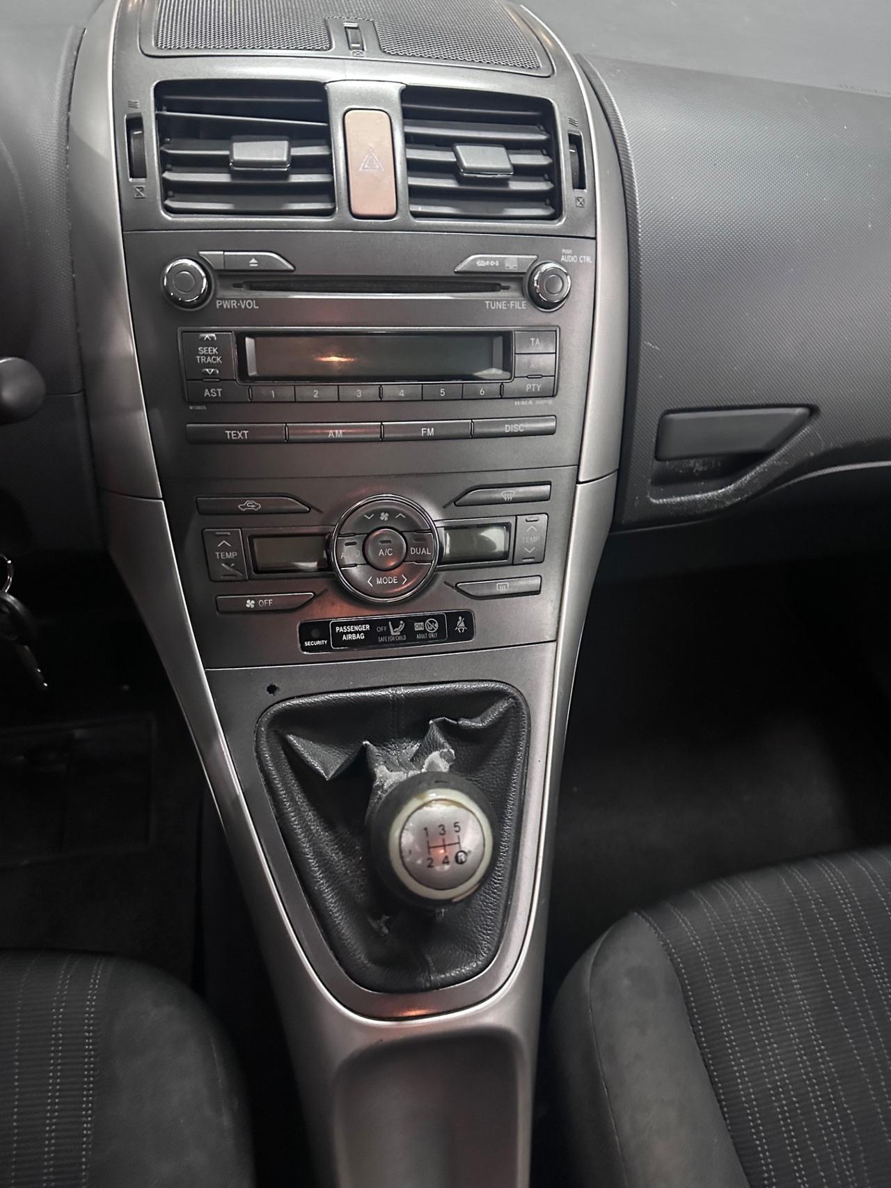 Toyota Auris 1.4 D-4D 5 porte Sol MY'08 2008
