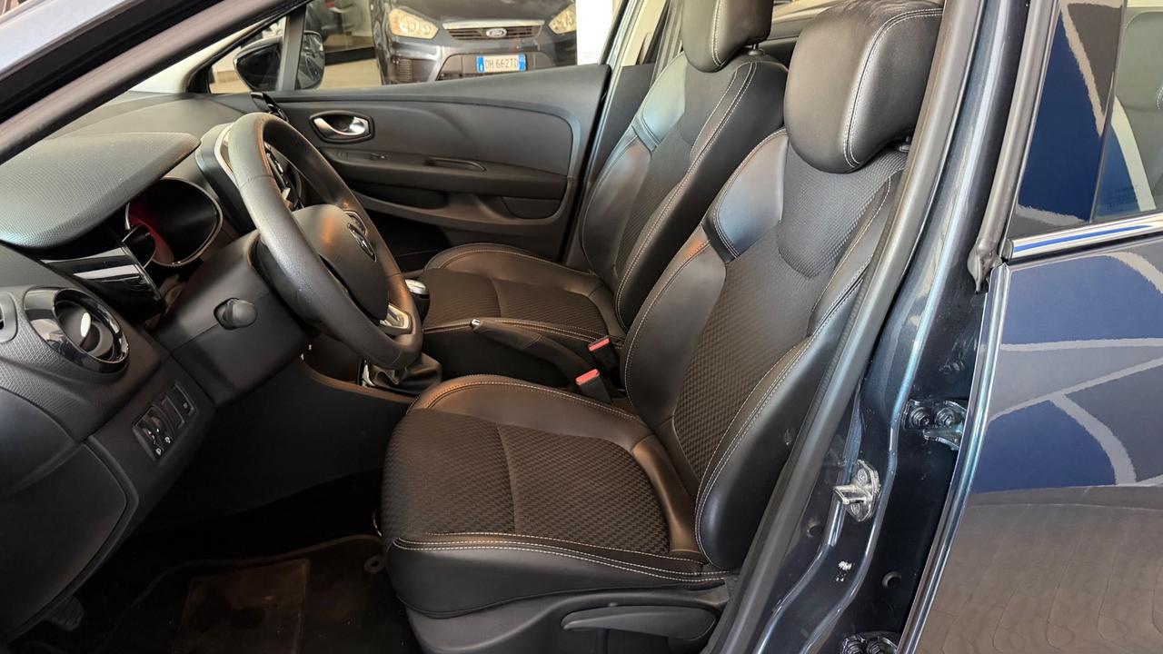 Renault Clio TCe 12V 90 CV Moschino Intens