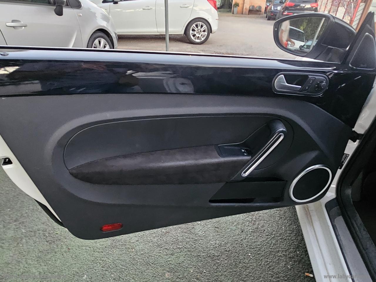 VOLKSWAGEN Maggiolino 2.0 TSI DSG Sport