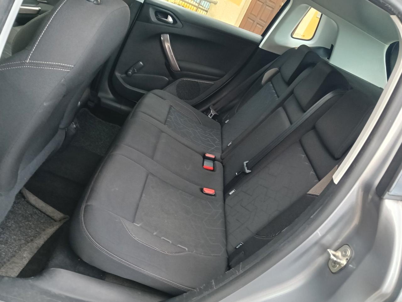Peugeot 2008 1.4 HDi 68CV Active