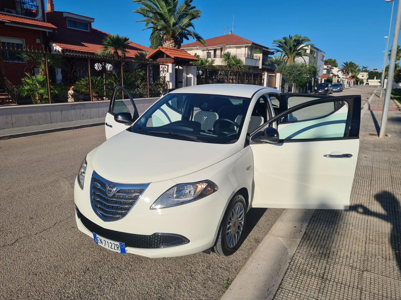 Lancia Ypsilon 1.3 MJT 16V 95 CV 5 porte S&S Gold" Bella"