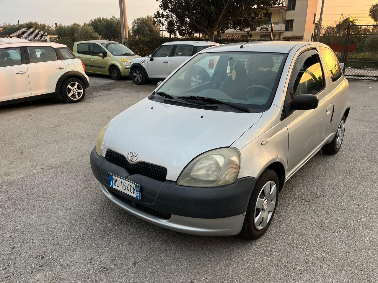 Toyota Yaris 1.0i 16V cat 3 porte