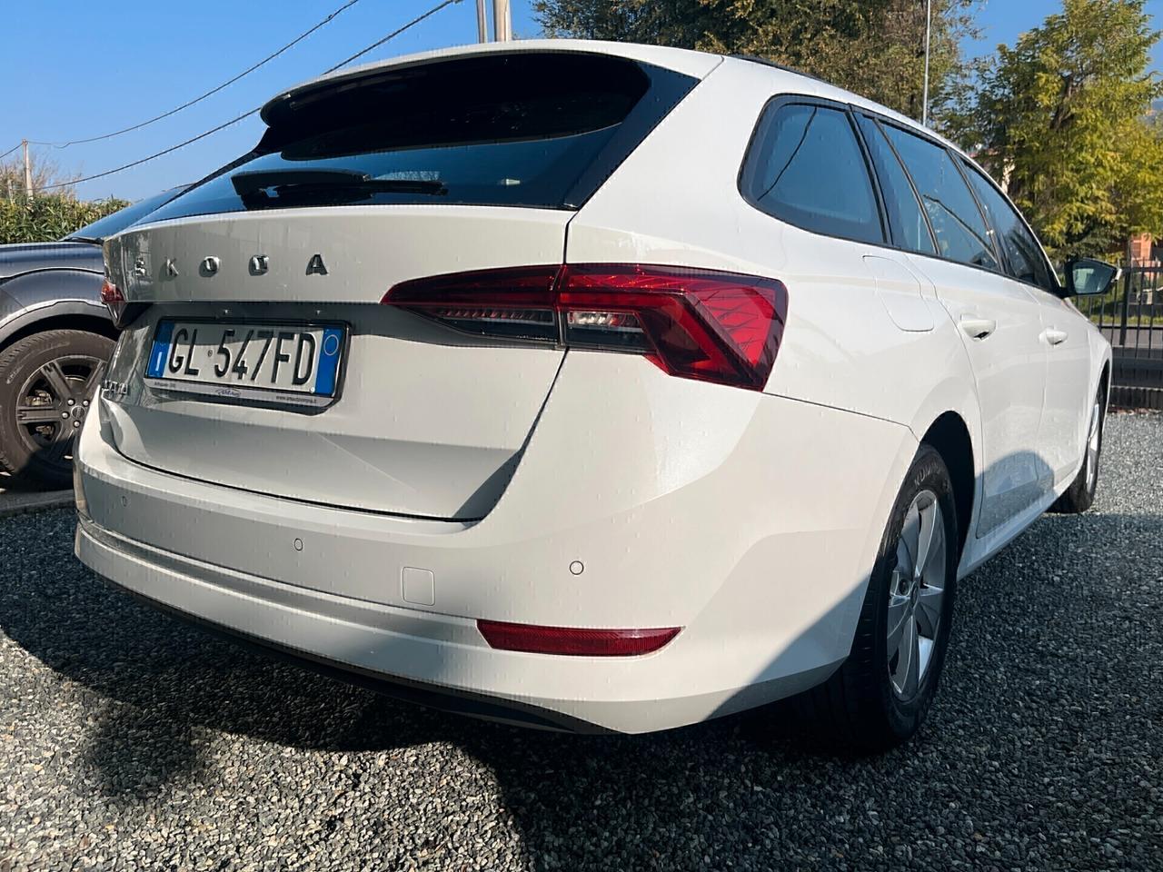 Skoda Octavia 2.0 TDI EVO SCR DSG Wagon Executive