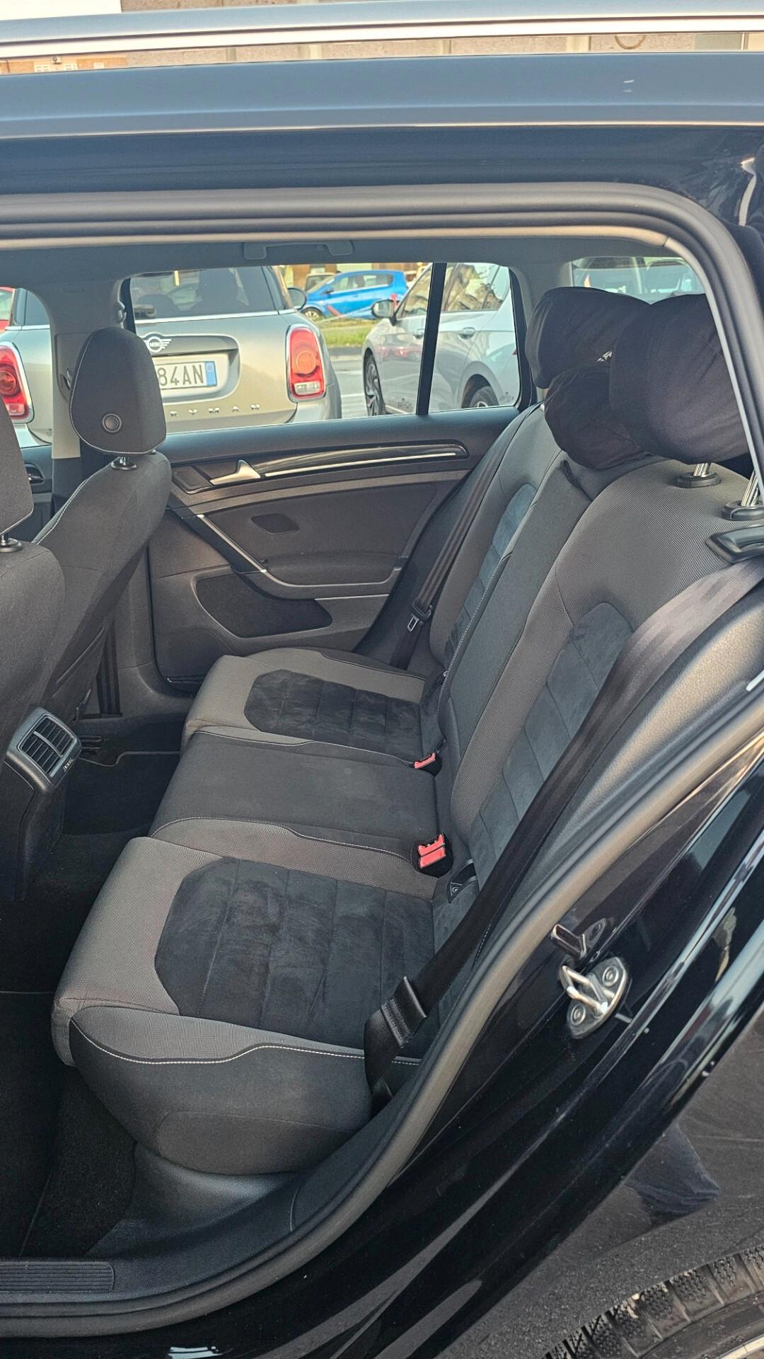 Volkswagen Golf Variant 1.6 TDI 110 CV Executive BlueMotion Technology