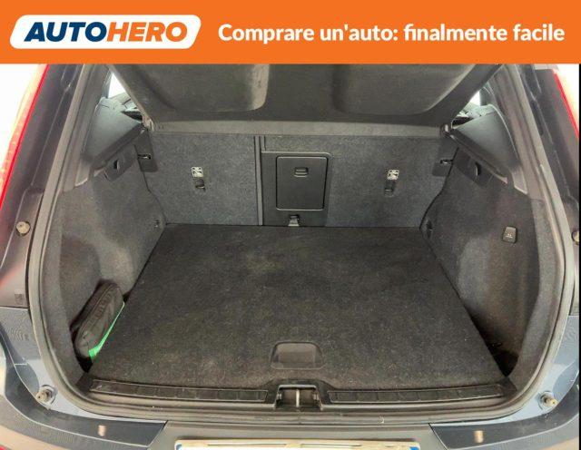 VOLVO XC40 T2 Geartronic Momentum Pro