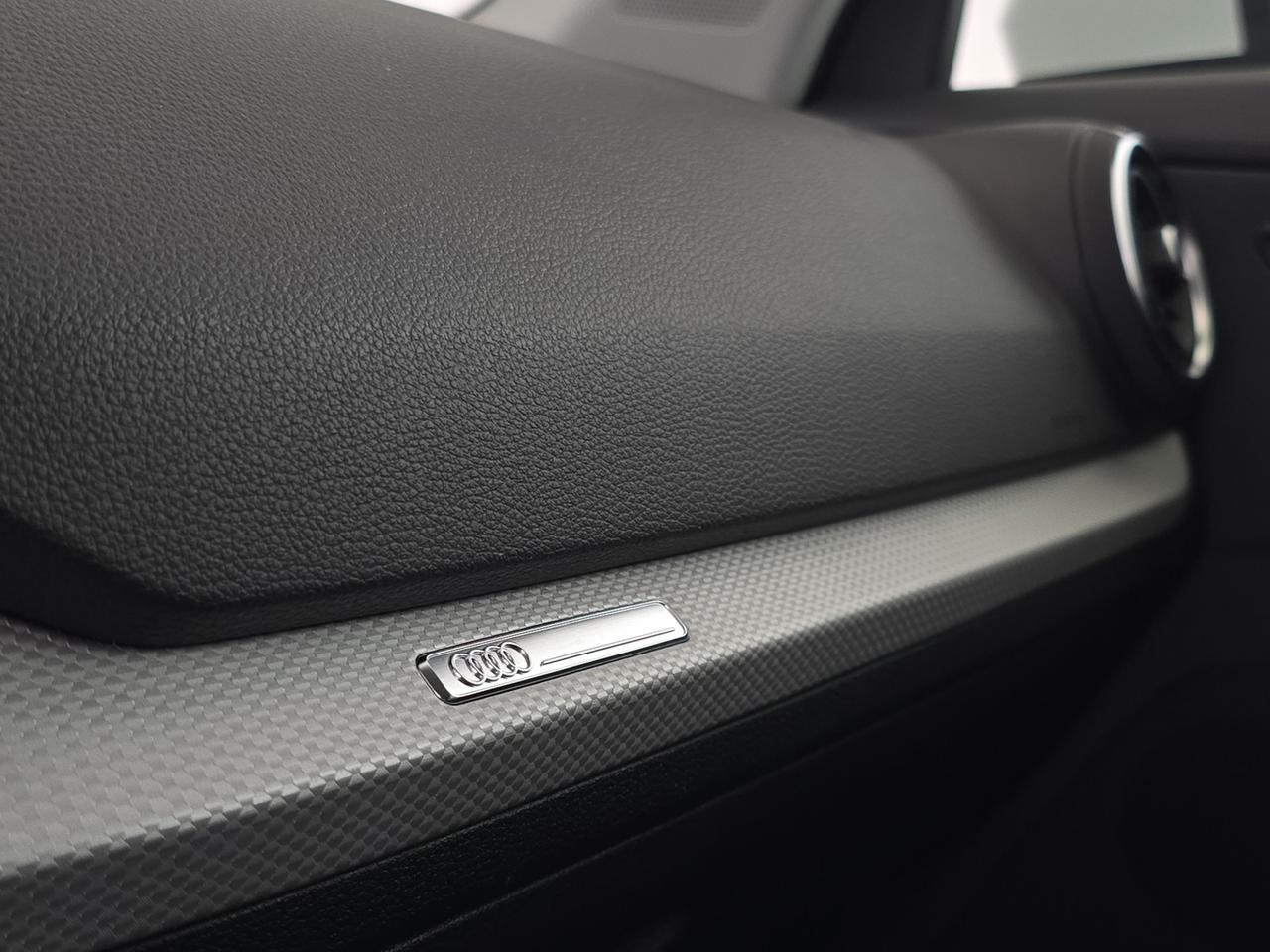 Audi Q2 30 1.0 tfsi admired