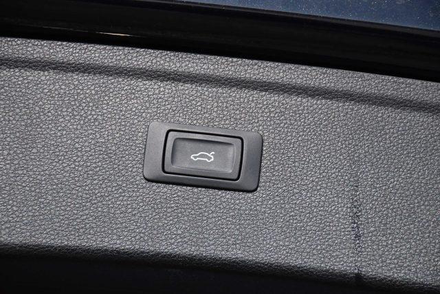 AUDI Q5 35 TDI quattro S tronic Business Design *Cockpit*