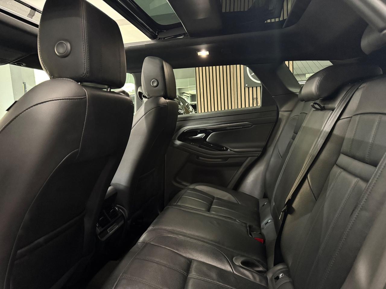 Land Rover Range Evoque 2.0D I4-L.Flw 150 CV AWD Auto R-Dynamic S TETTO