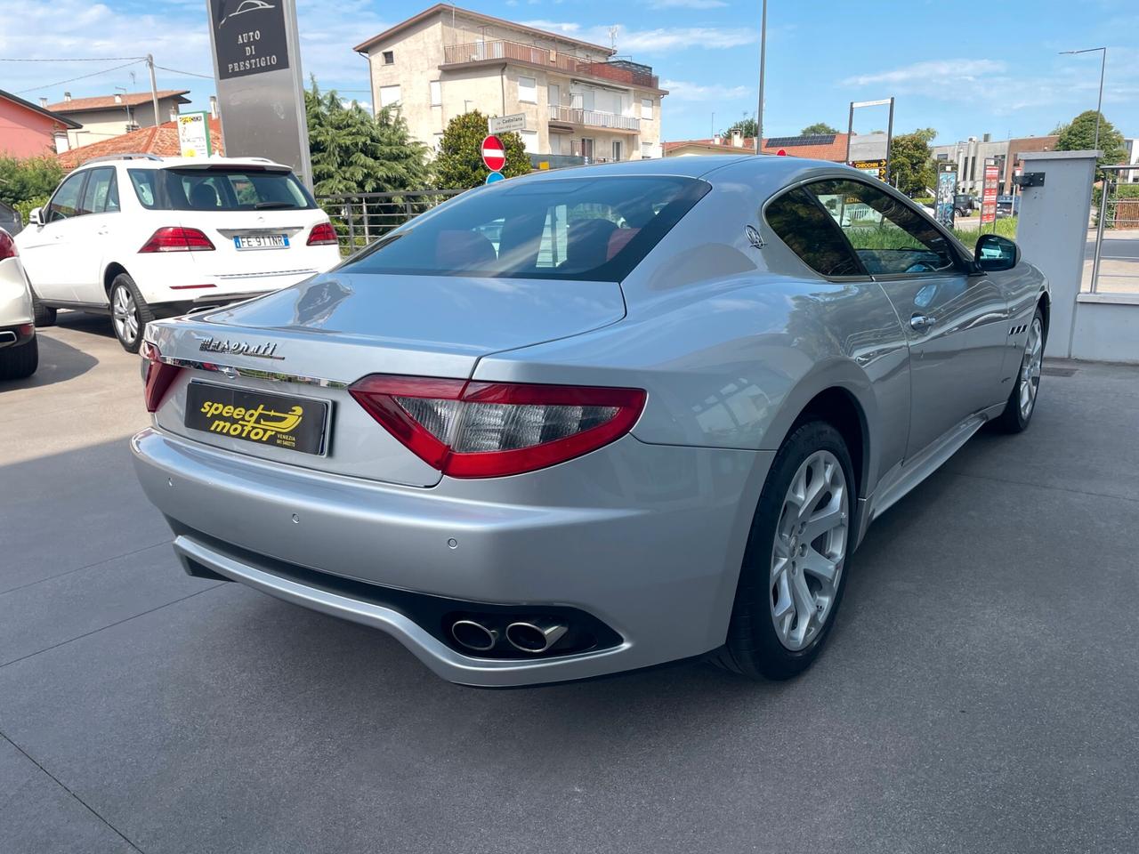 Maserati GranTurismo 4.2 V8 automatica condizioni perfette