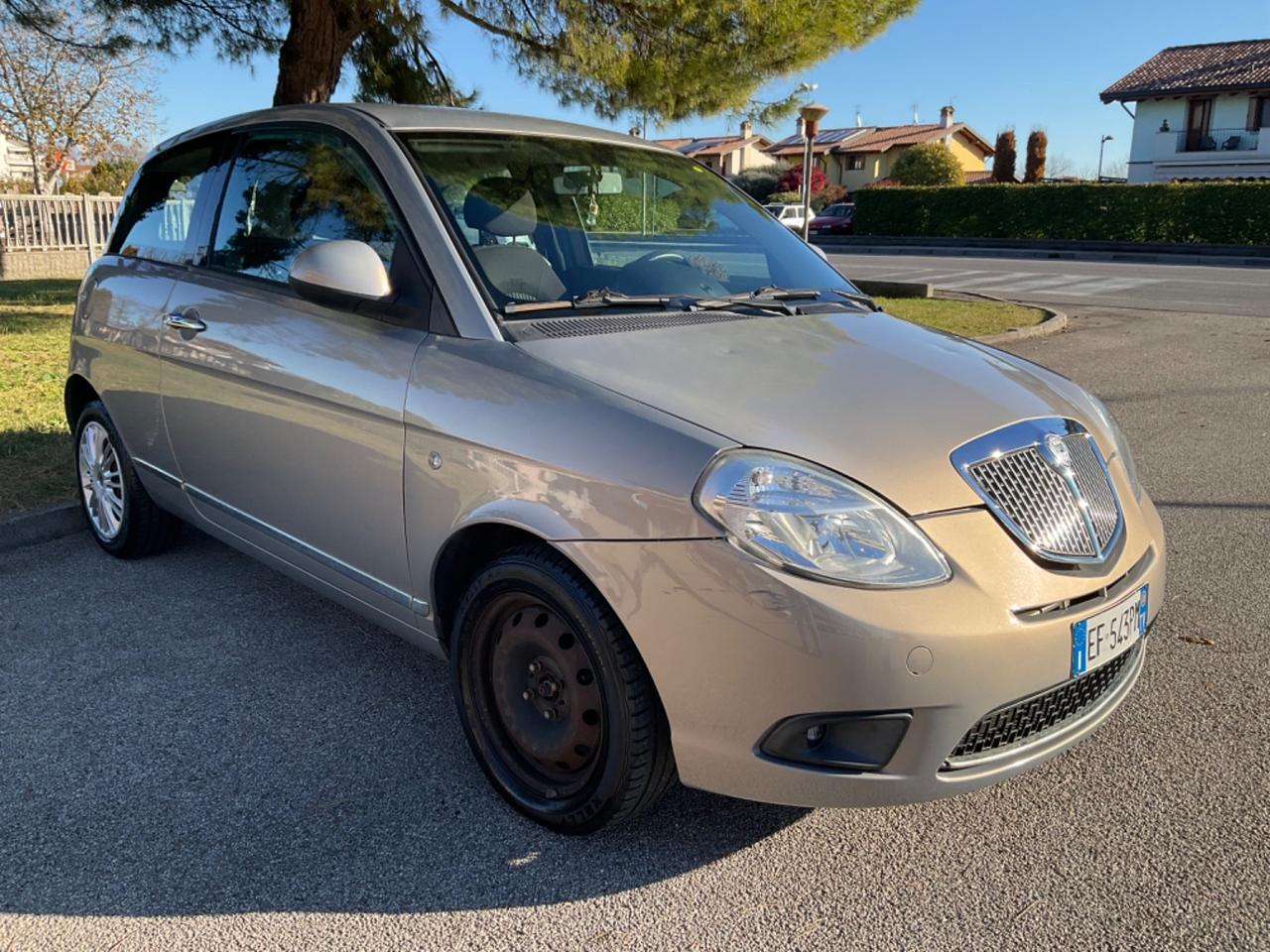 Lancia Ypsilon 1.2 69 CV Diva