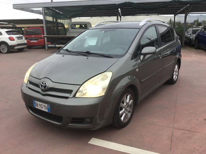 Toyota Corolla Corolla Verso 2.2 d-4d Now 136cv 5p.ti dpf