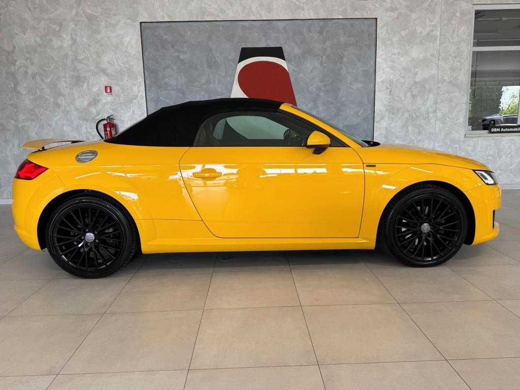 Audi TT Roadster 1.8 tfsi S line