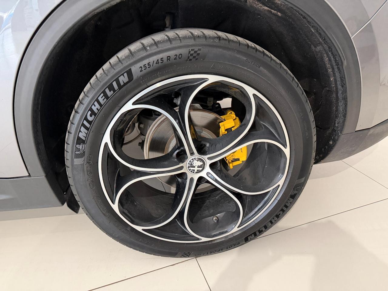 Alfa Romeo Stelvio 2.2 Turbodiesel 210 CV AT8 Q4 Executive