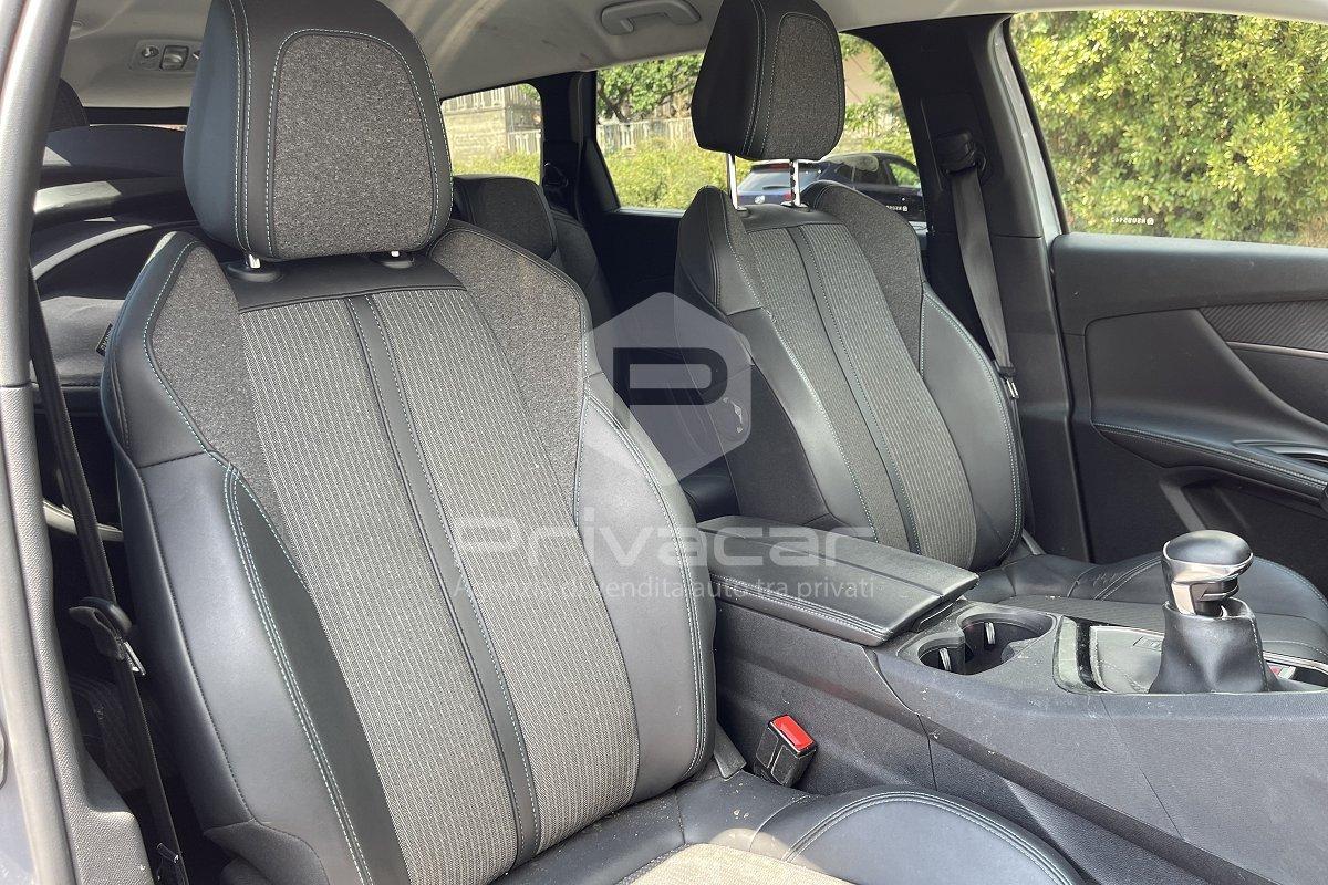 PEUGEOT 5008 BlueHDi 130 S&S Allure