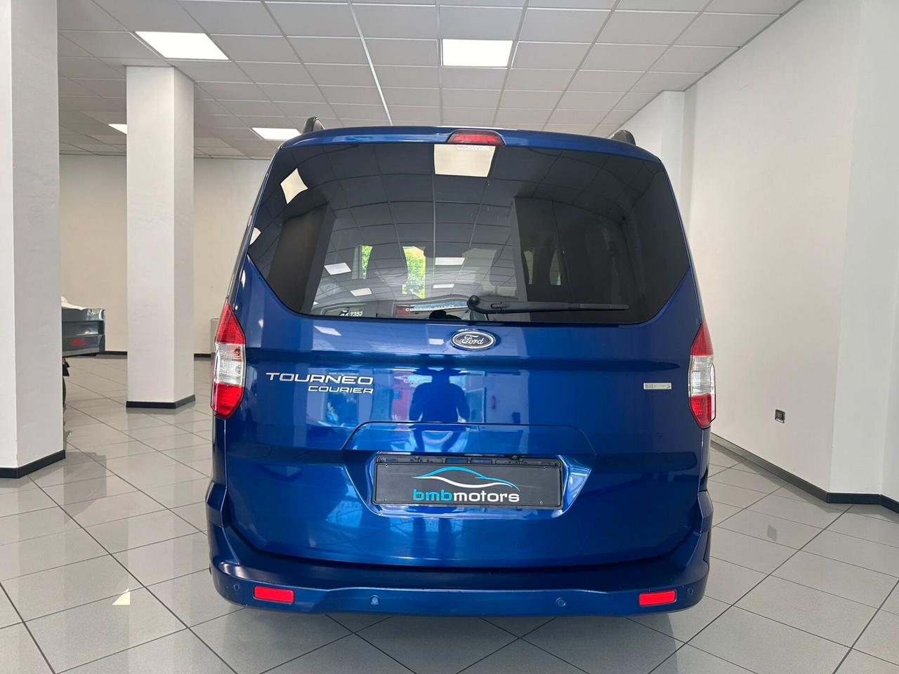 Ford Tourneo Courier 1.0 EcoBoost 100 CV Titanium