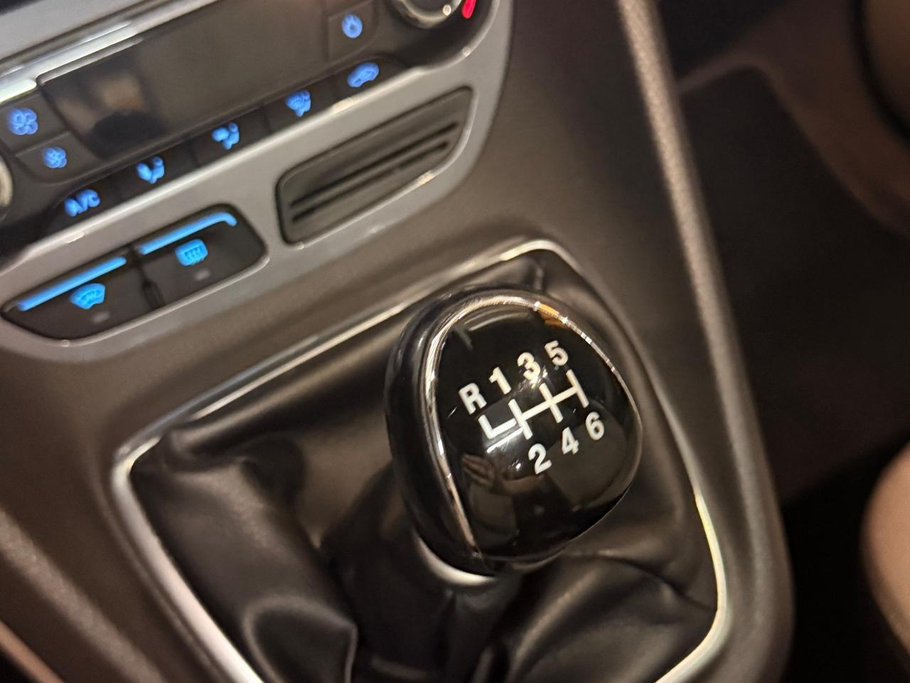 SPETTACOLARE FORD GRAN TOURNEO CONNECT 7 POSTI CON SOLI 77.504 KM