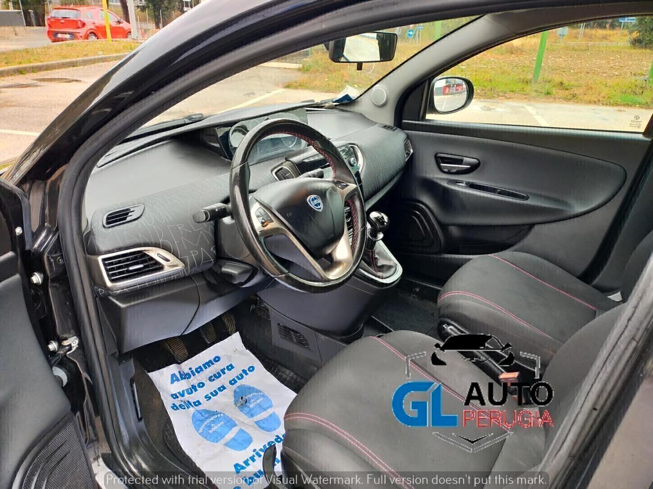 Lancia Ypsilon 0.9 TwinAir 85 CV Metano Elefantino rosa UNICOPROPR.