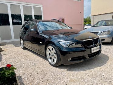 Bmw 320d AUTOMATICA NAVI TETTUCCIO