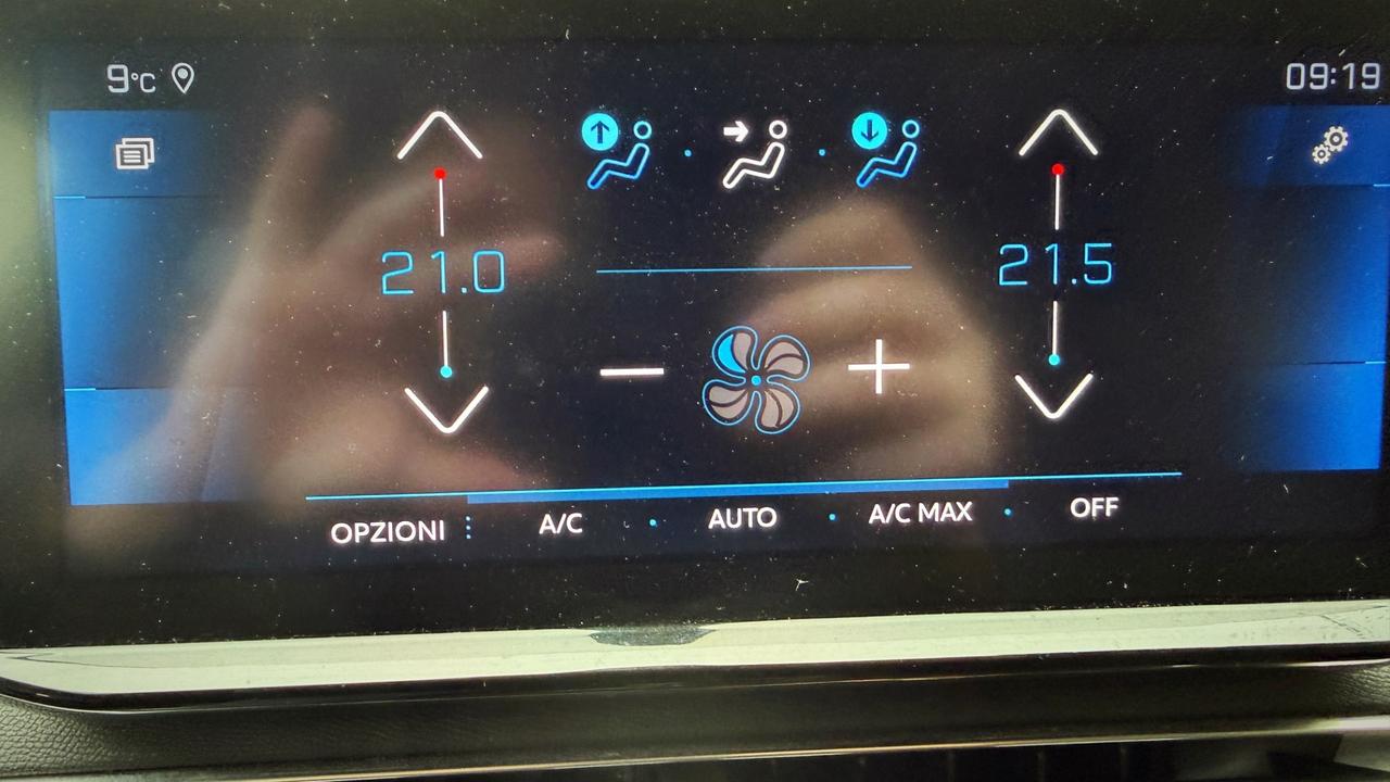 Peugeot 3008 1.5 Hdi EAT8 Business - 2021