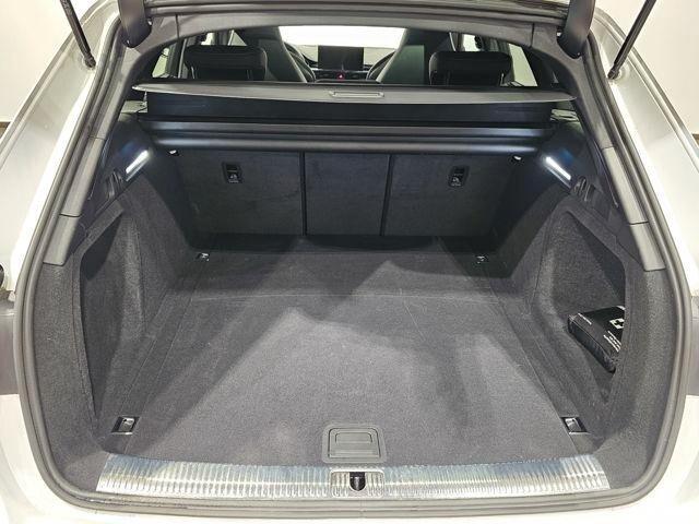 Audi A4 Avant 40 TDI S tronic line edition