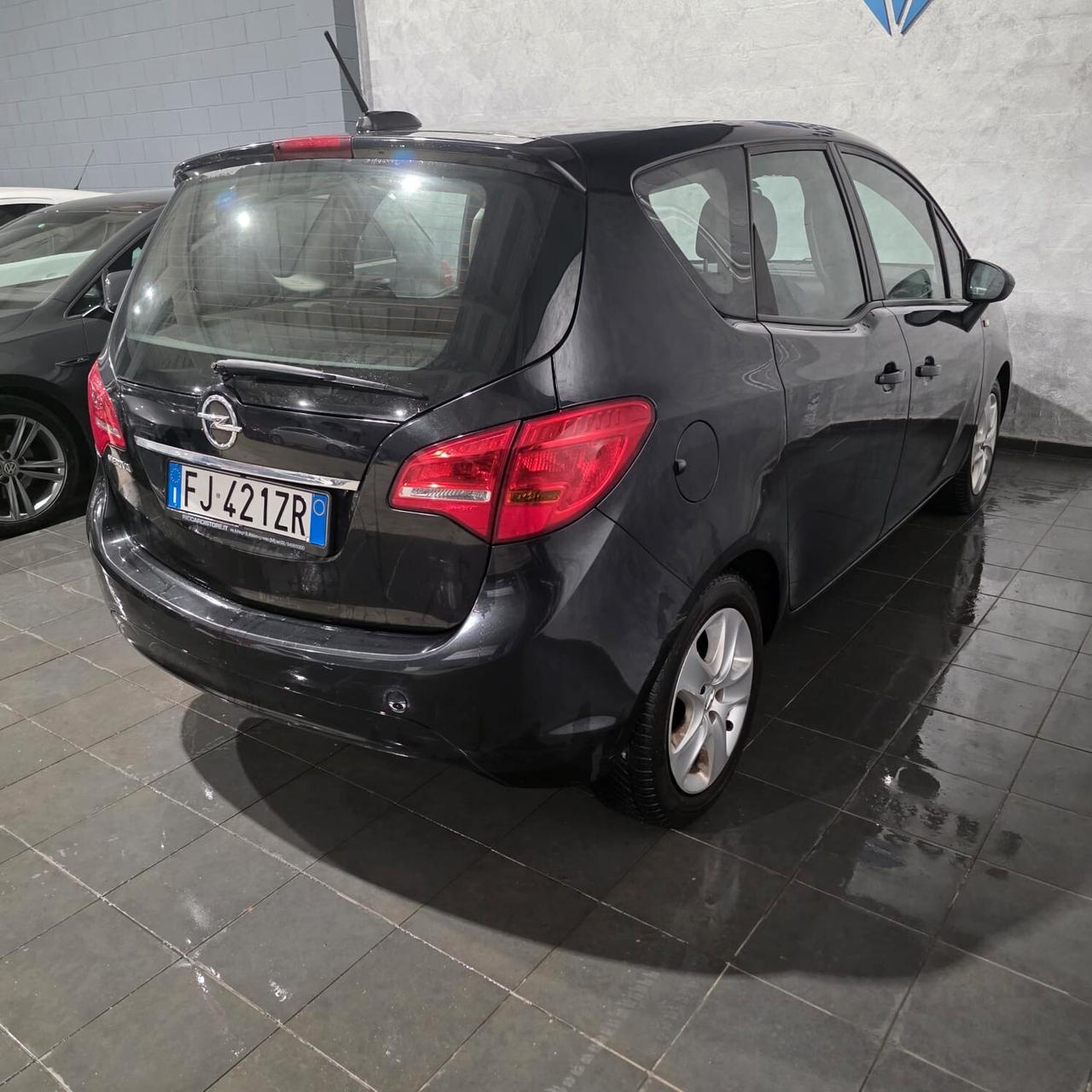 Opel Meriva 1.4 BENZINA NEOPATENTATI