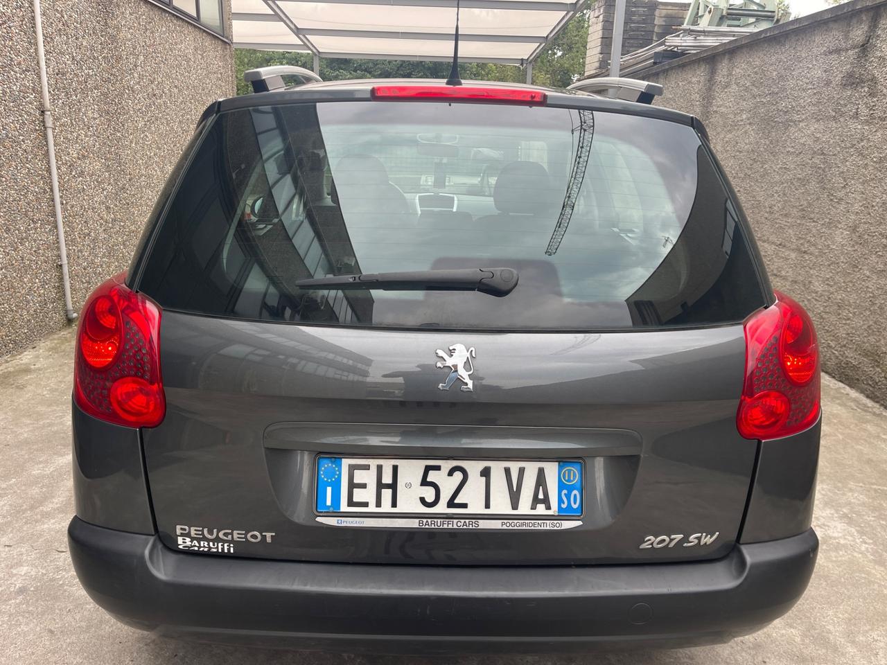 Peugeot 207 1.4 VTi benzina EURO5A 95CV SW NEOPATENTATI