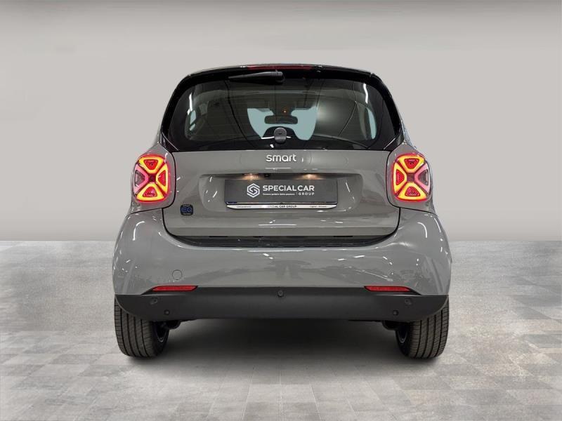 Smart fortwo 22kW EQ racingrey