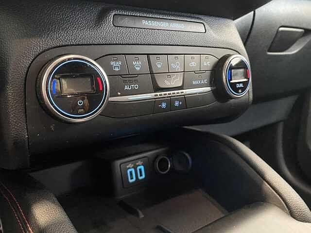 Ford Kuga 2.0 TDCI 120 CV S&S 2WD Powershift ST-Line