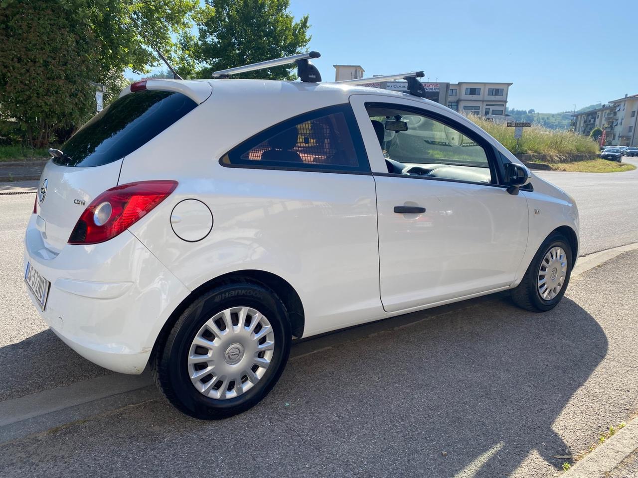 Opel corsa van