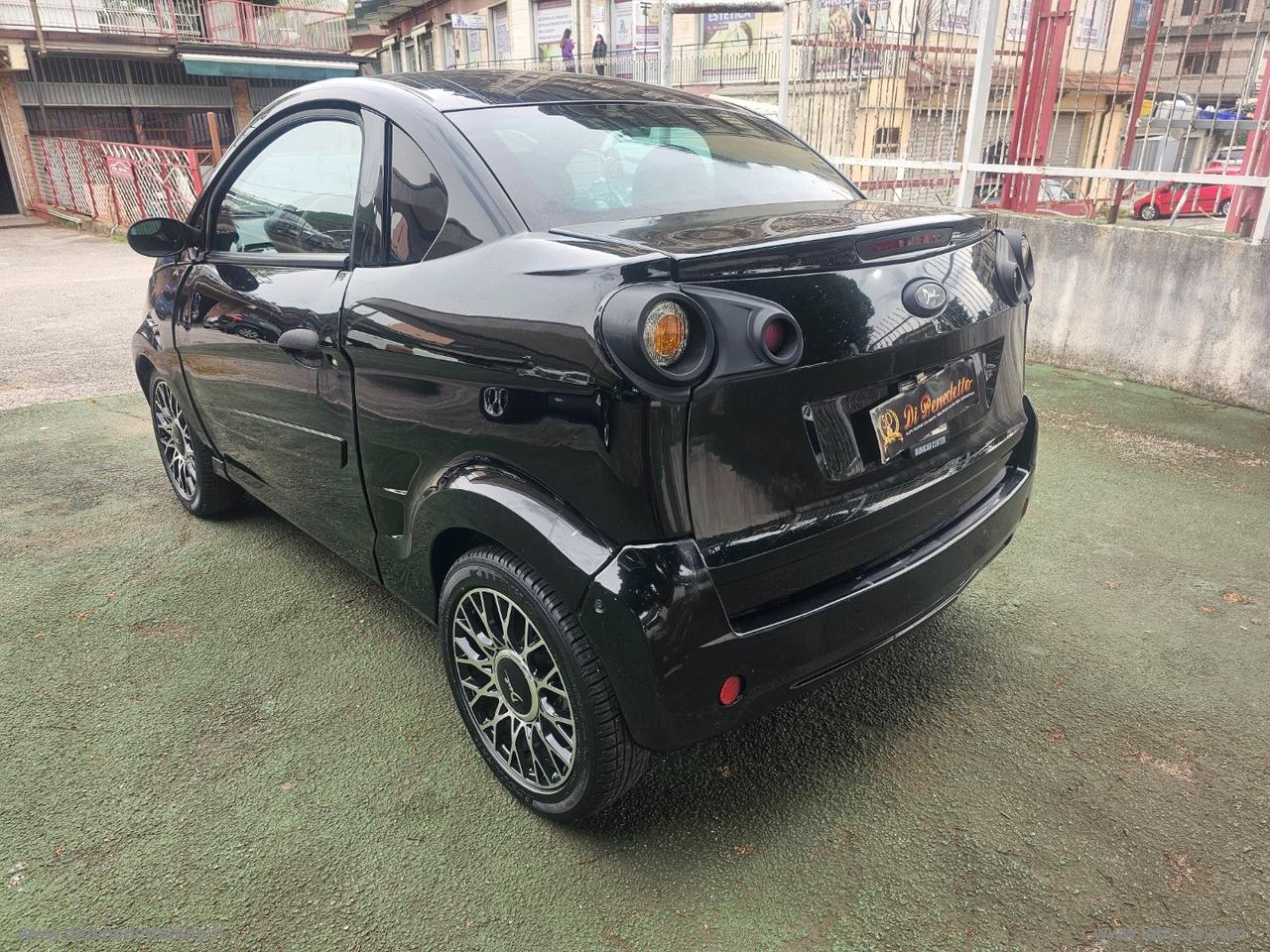 MICROCAR Dué Progress Dynamic Young